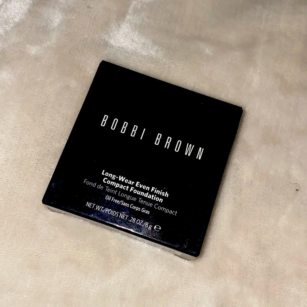 Bobbi Brown Long-Wear Even Finish Compact Foundation